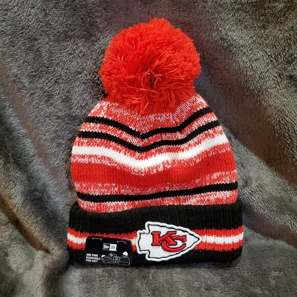 New Era On Field "Kansas City Chiefs" Hat One Size NFL Football Sideline Beanie - Picture 1 of 7